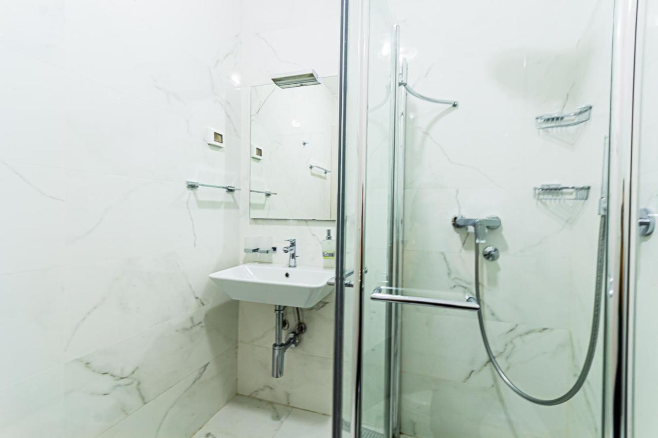 Miramare Apartments Przno מראה חיצוני תמונה