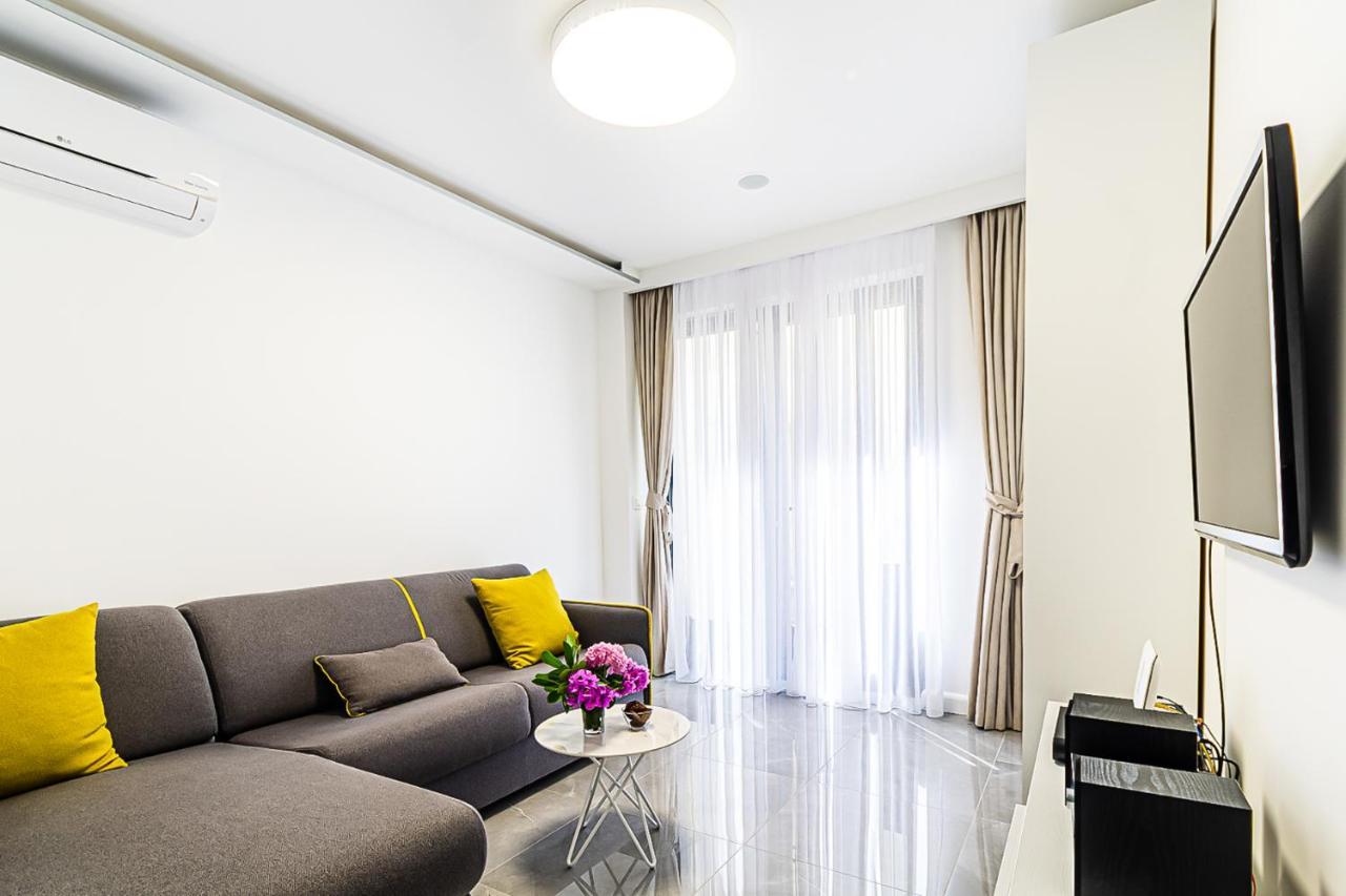 Miramare Apartments Przno מראה חיצוני תמונה